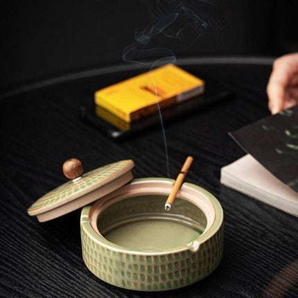 ZenAsh™ Retro Asbak met Deksel | Stijlvol roken zonder geur en rommel